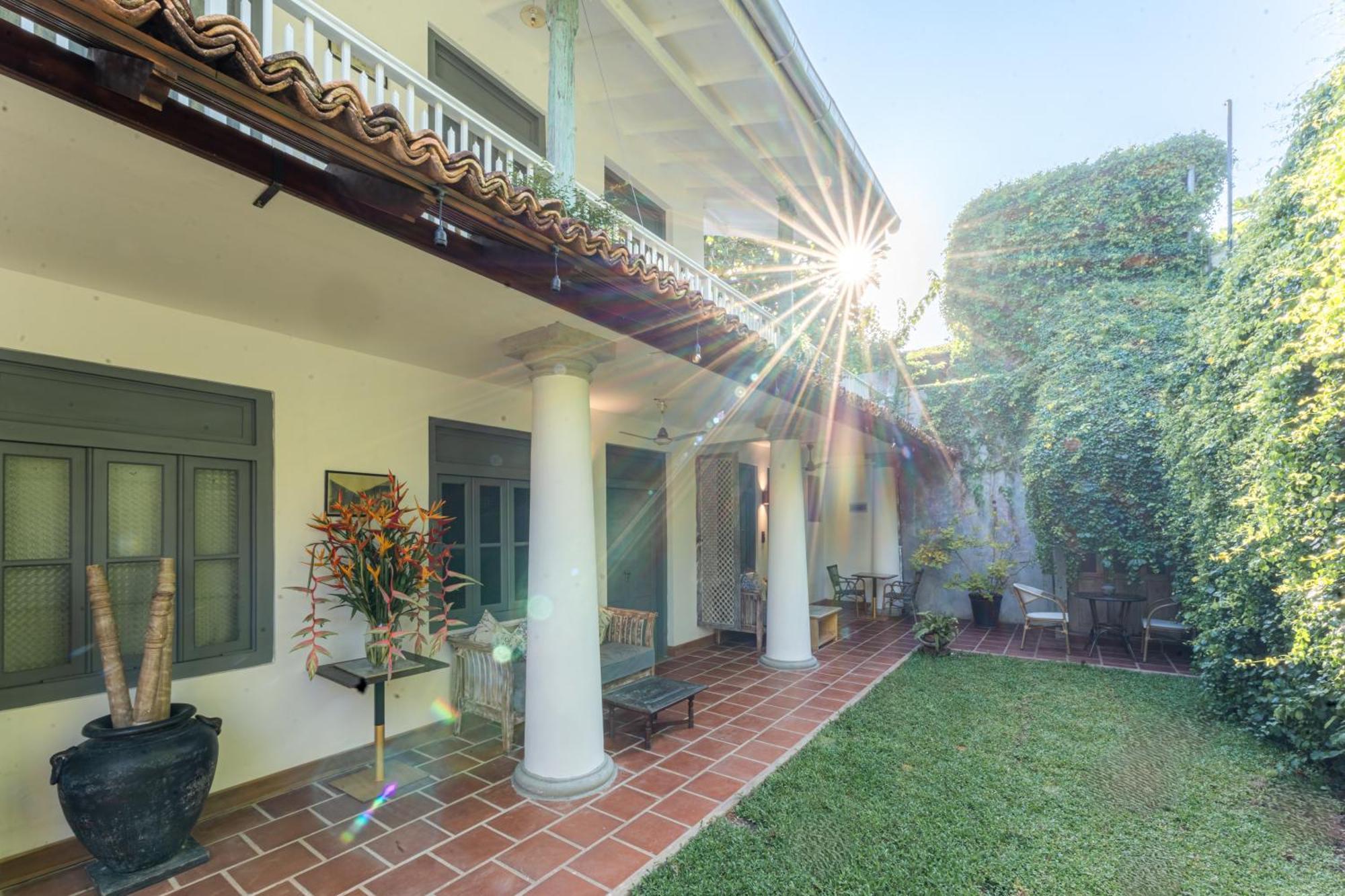 Parawa House كالي المظهر الخارجي الصورة